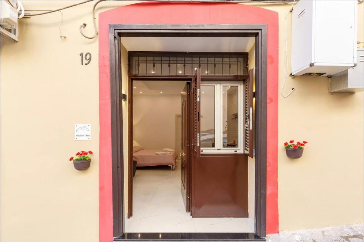 Alessandra'S House Naples Exterior photo